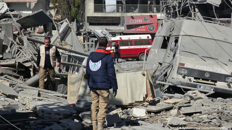 Israel steps up offensive in Lebanon