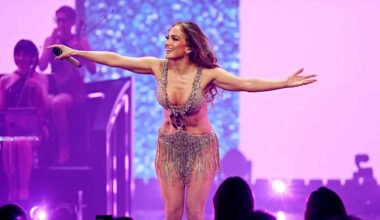 Jennifer Lopez Has a Hilariously Shady Reaction to Hearing the Name "Ben" at Her Las Vegas Concert