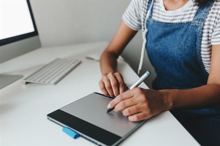 Image source: lookstudio from