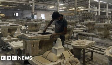 Iran war: Ceramics hub in India's Morbi shuts by gas shortage - BBC