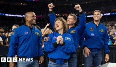Who are the Artemis II astronauts heading to the Moon? - BBC