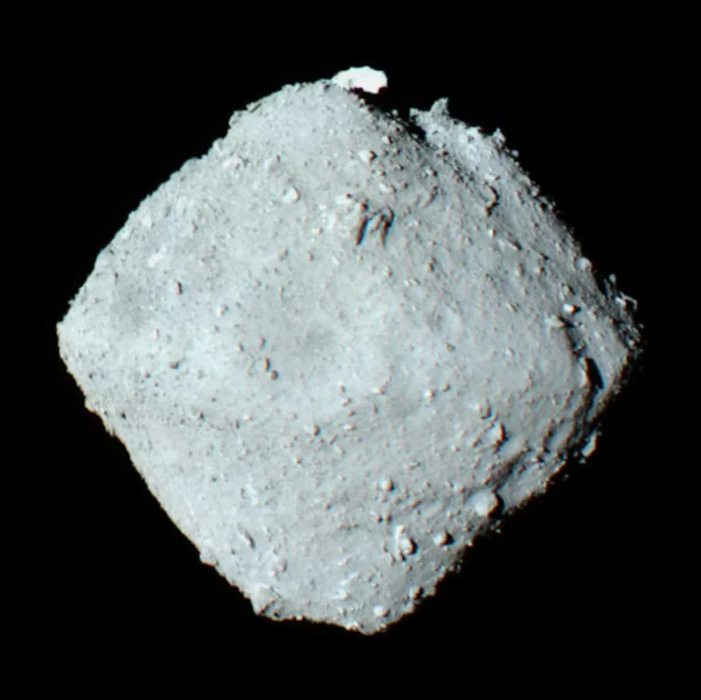 A coloured view of 162173 Ryugu taken by JAXA’s space probe Hayabusa2 in 2018