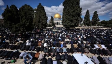 Despite tight Israeli restrictions, about 100,000 Palestinians pray at Al-Aqsa for 2nd Friday of Ramadan – Middle East Monitor