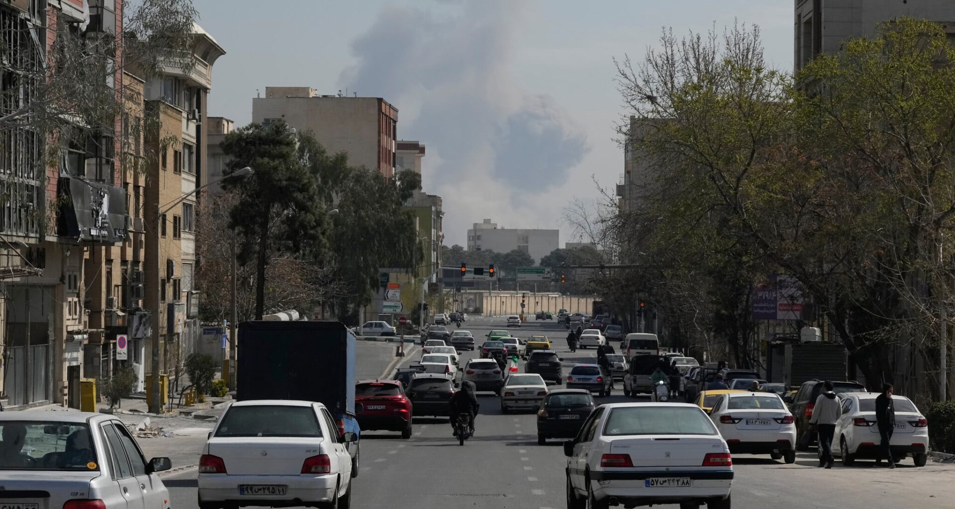 Iran intel operatives said to have signaled openness to talks with CIA to end war