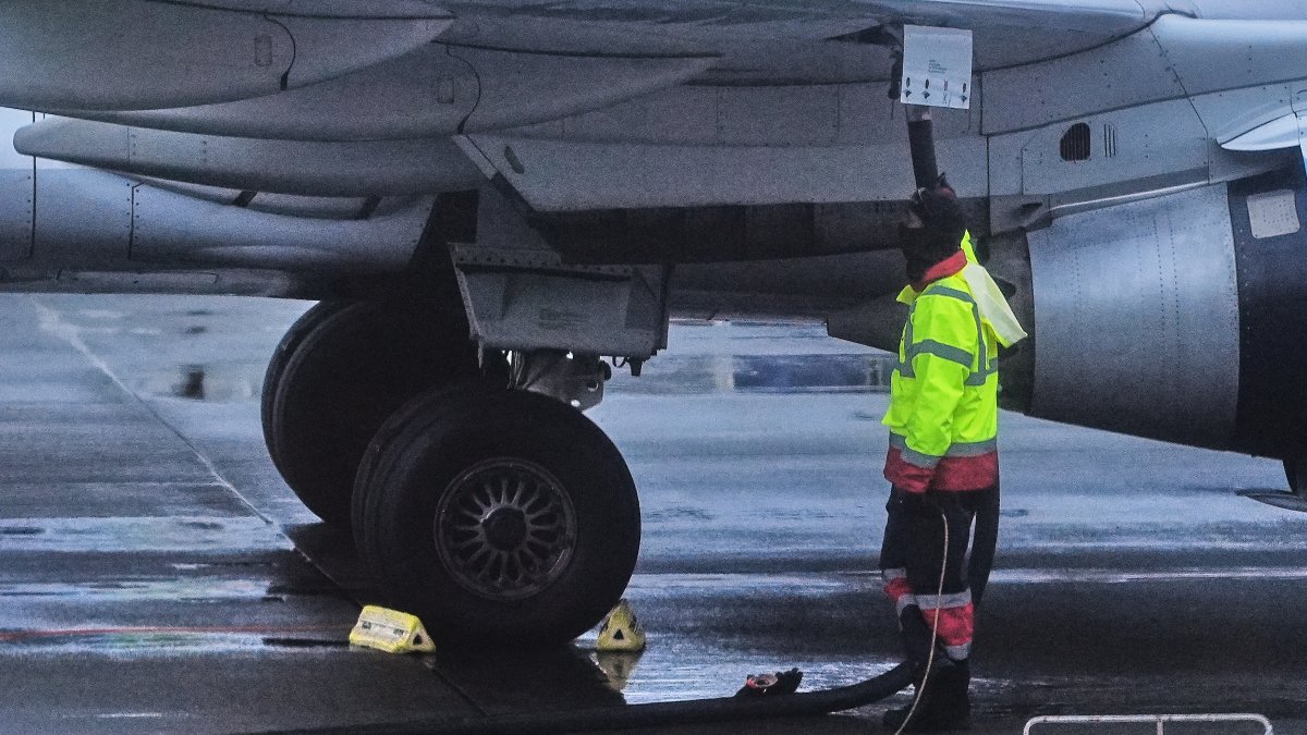 Jet fuel prices are rising. Summer flights could be pricier – NBC Los Angeles