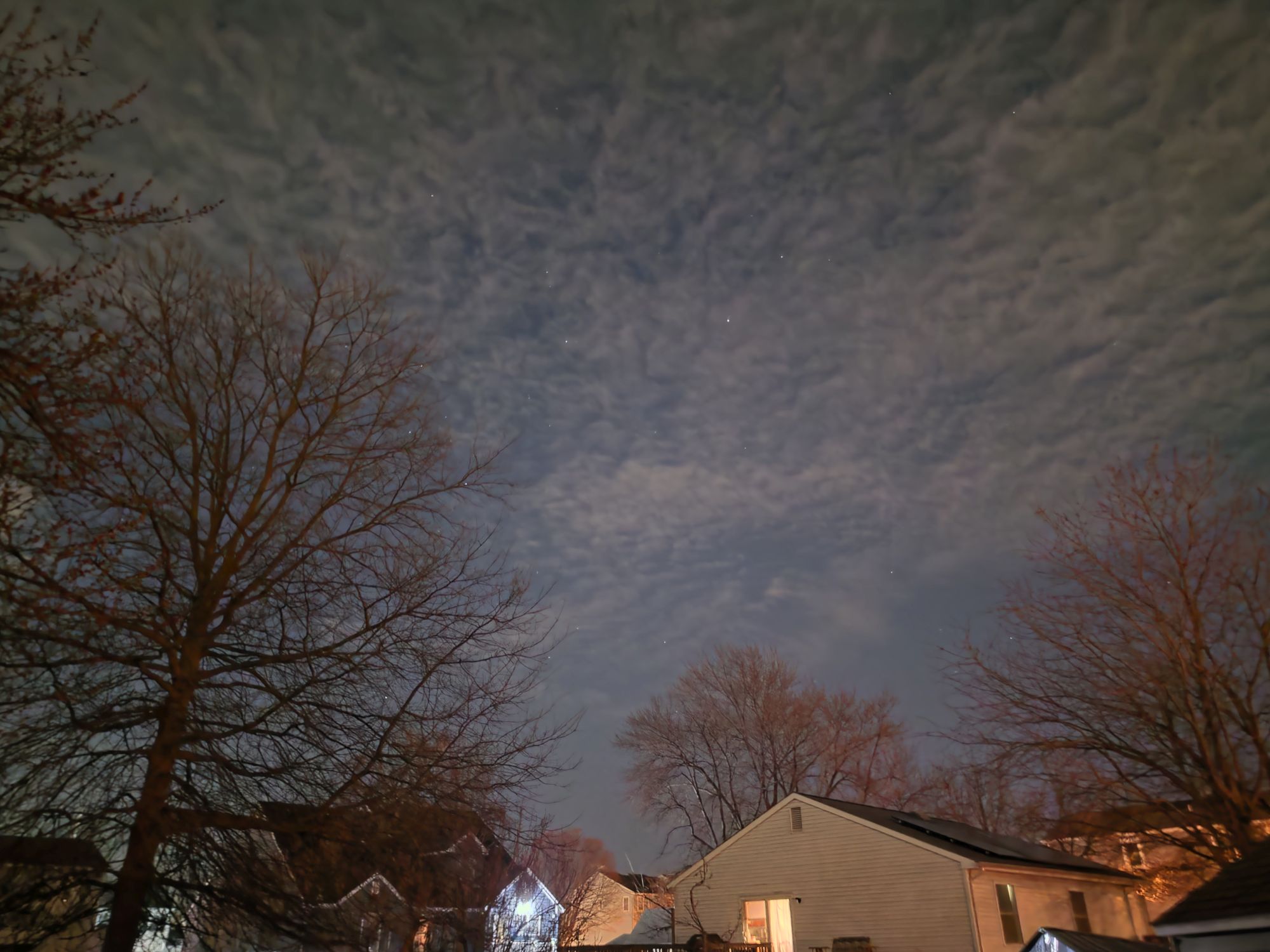 Samsung Galaxy S26 Ultra low light sample.