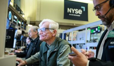 Brent Crude Tops $100 for Fourth Day Amid Gulf Tensions - 조선일보