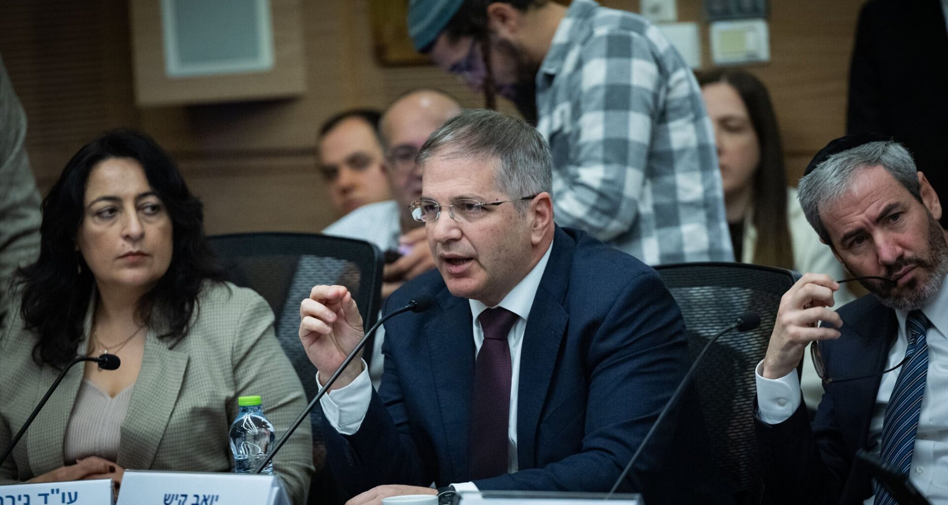 Education minister: Some schools may reopen next week, but not in Tel Aviv area or north