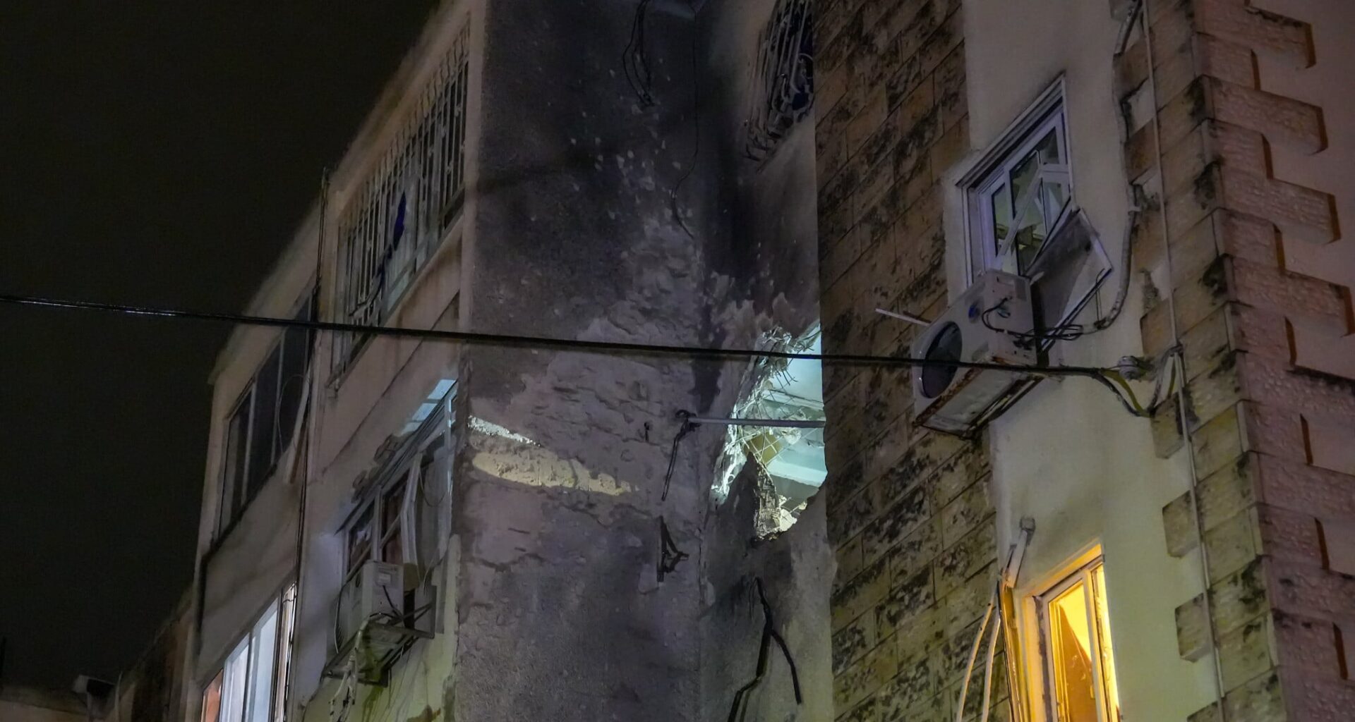 4 hurt as Hezbollah rocket hits Kiryat Shmona; Iran missile fragment hits Haifa oil refinery