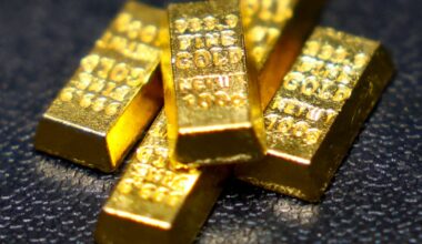 Gold Prices Plummet 17% Amid Iran War, Challenging Safe-Haven Status - 조선일보