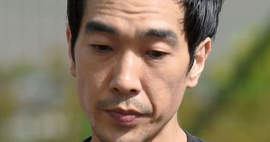 Go Young-wook Compares His Case to Scandal-Hit Figures in SNS Posts - 조선일보