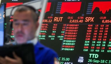 UAE investors urged to avoid savings sell-off due to Iran war