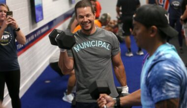 Mark Wahlberg Brings His 4AM Workouts To YouTube
