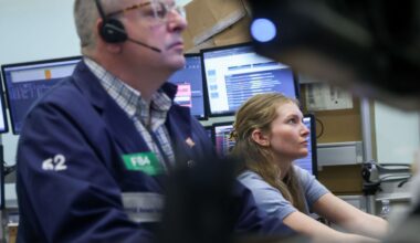 Major Indexes Sink After Jobs Report Comes in Far Worse Than Expected, Oil Nears $90 a Barrel; Dow Drops 550 Points