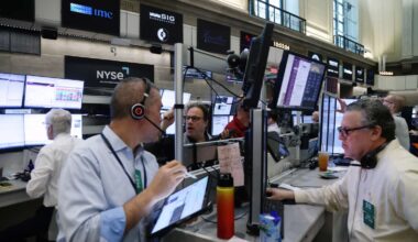 Major Indexes Slip After Wild Session as Investors Monitor Iran Developments; Oil Trades Below $90/Barrel