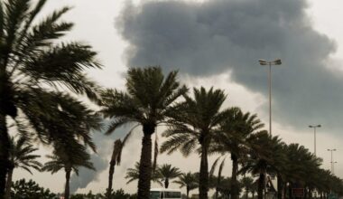 Bahrain starts output cuts at world’s top aluminum smelter