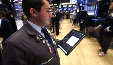 Goldman just raised recession odds to 25%. Here's what Trump's war economy is doing to jobs