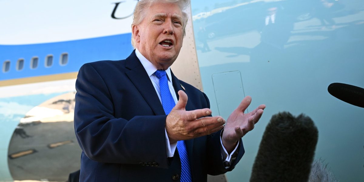 Iran attacks Gulf, Israeli infrastructure and Trump considers a big strike to wipe out drinking water supplies