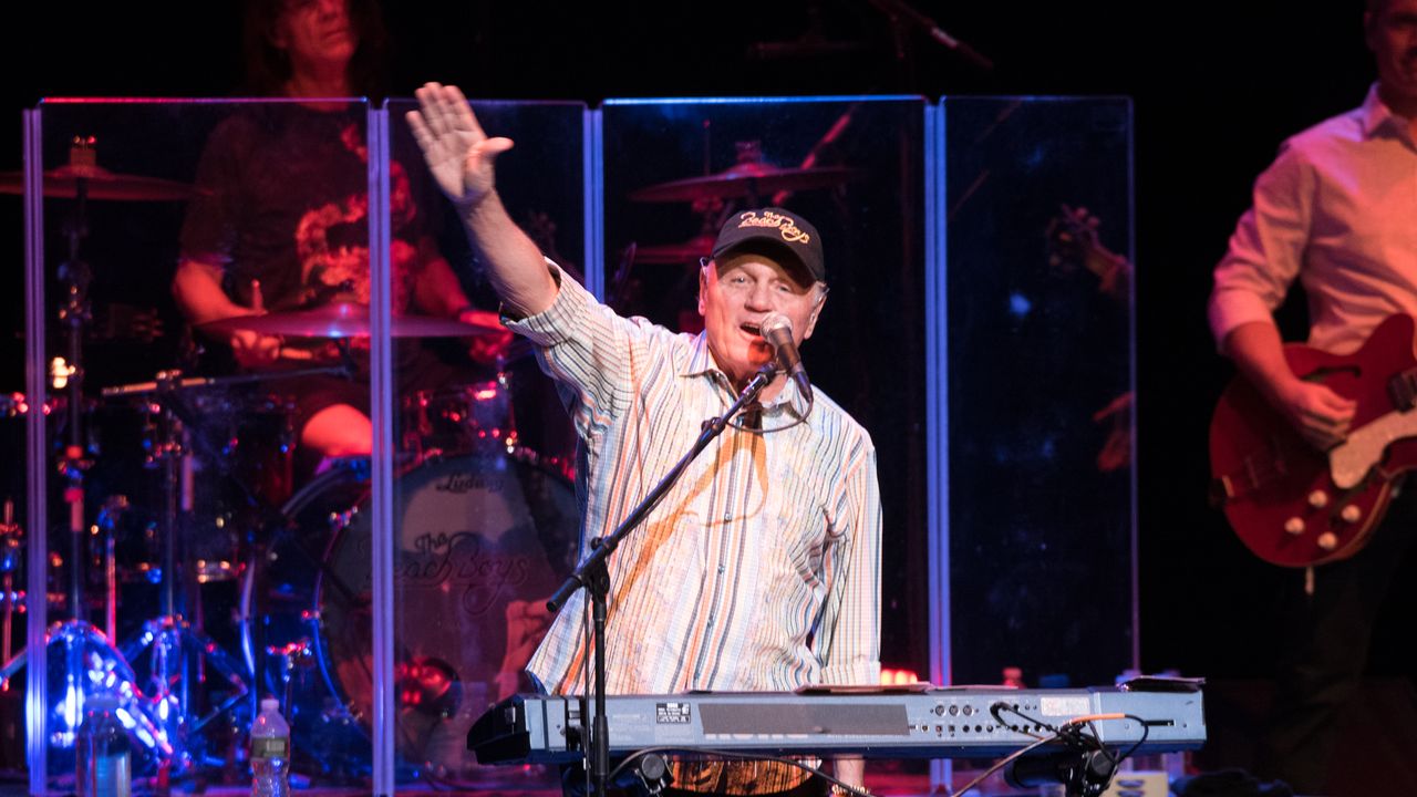 Bruce Johnston Leaves Beach Boys After Six Decades