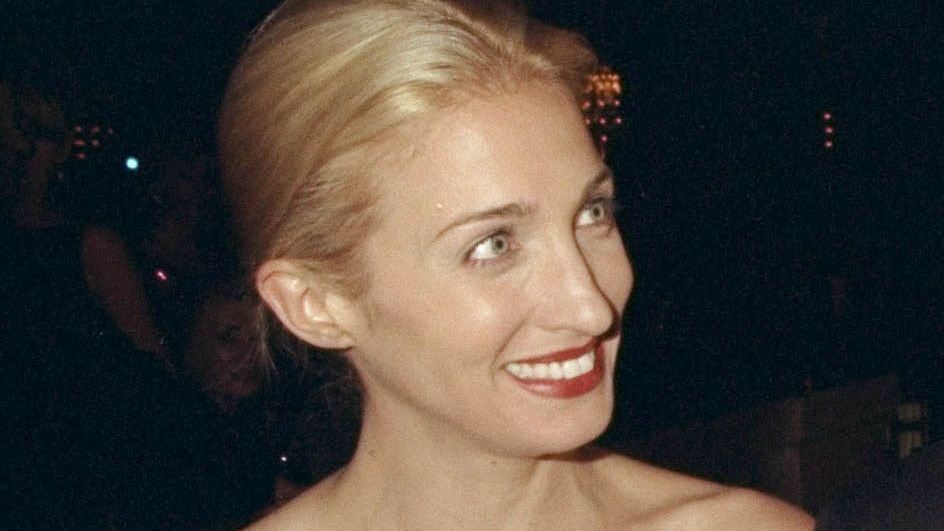 The Day Before Her Wedding, Carolyn Bessette-Kennedy Considered a Major Beauty Change