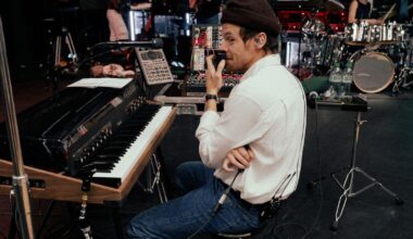 Harry Styles Preps Show in 'One Night in Manchester' Netflix Trailer