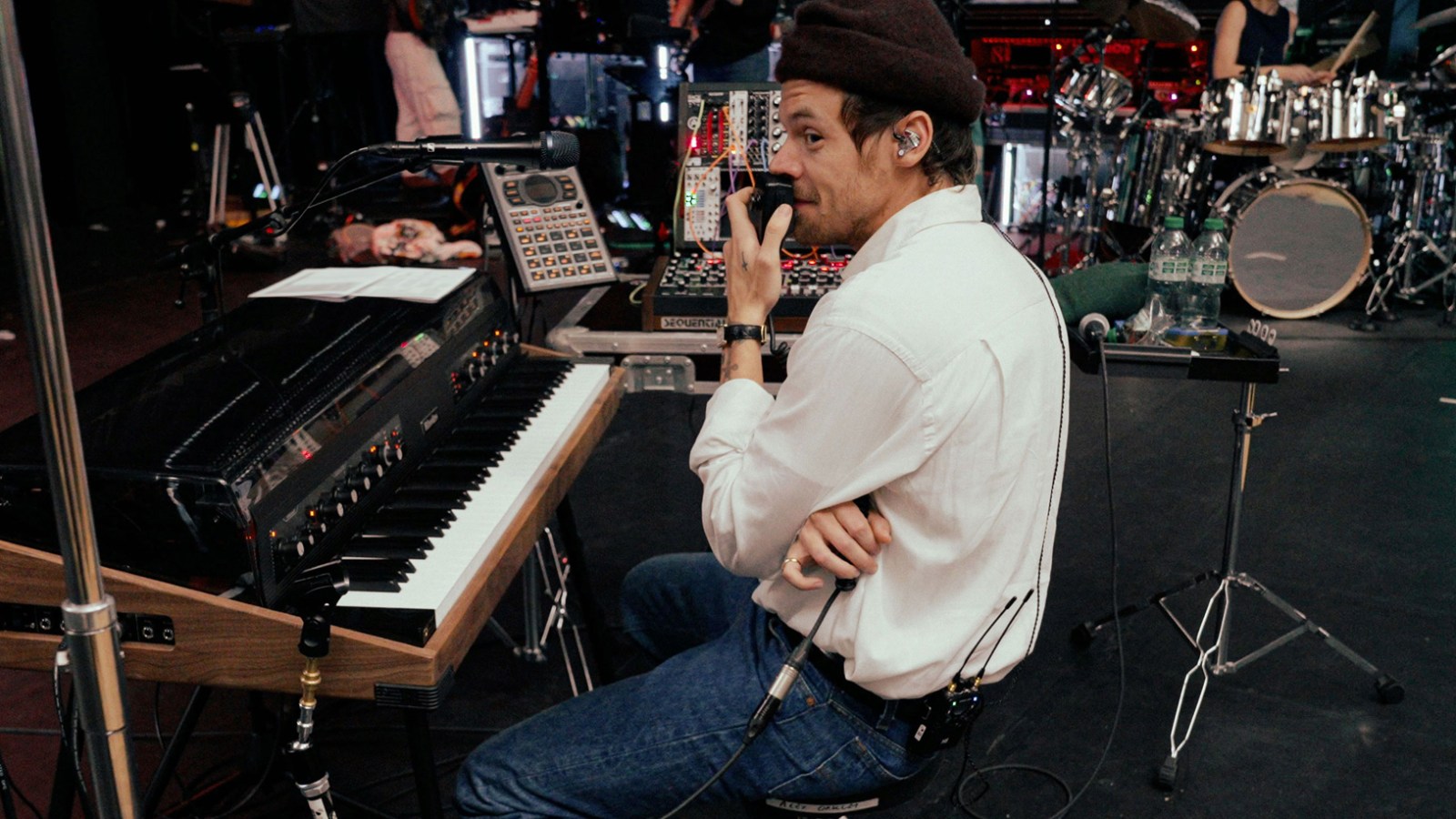 Harry Styles Preps Show in 'One Night in Manchester' Netflix Trailer