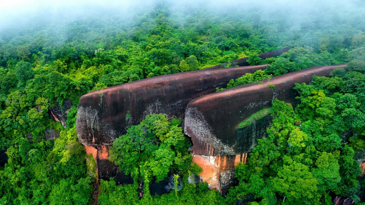 Hin Sam Wan - Three Whale Rock