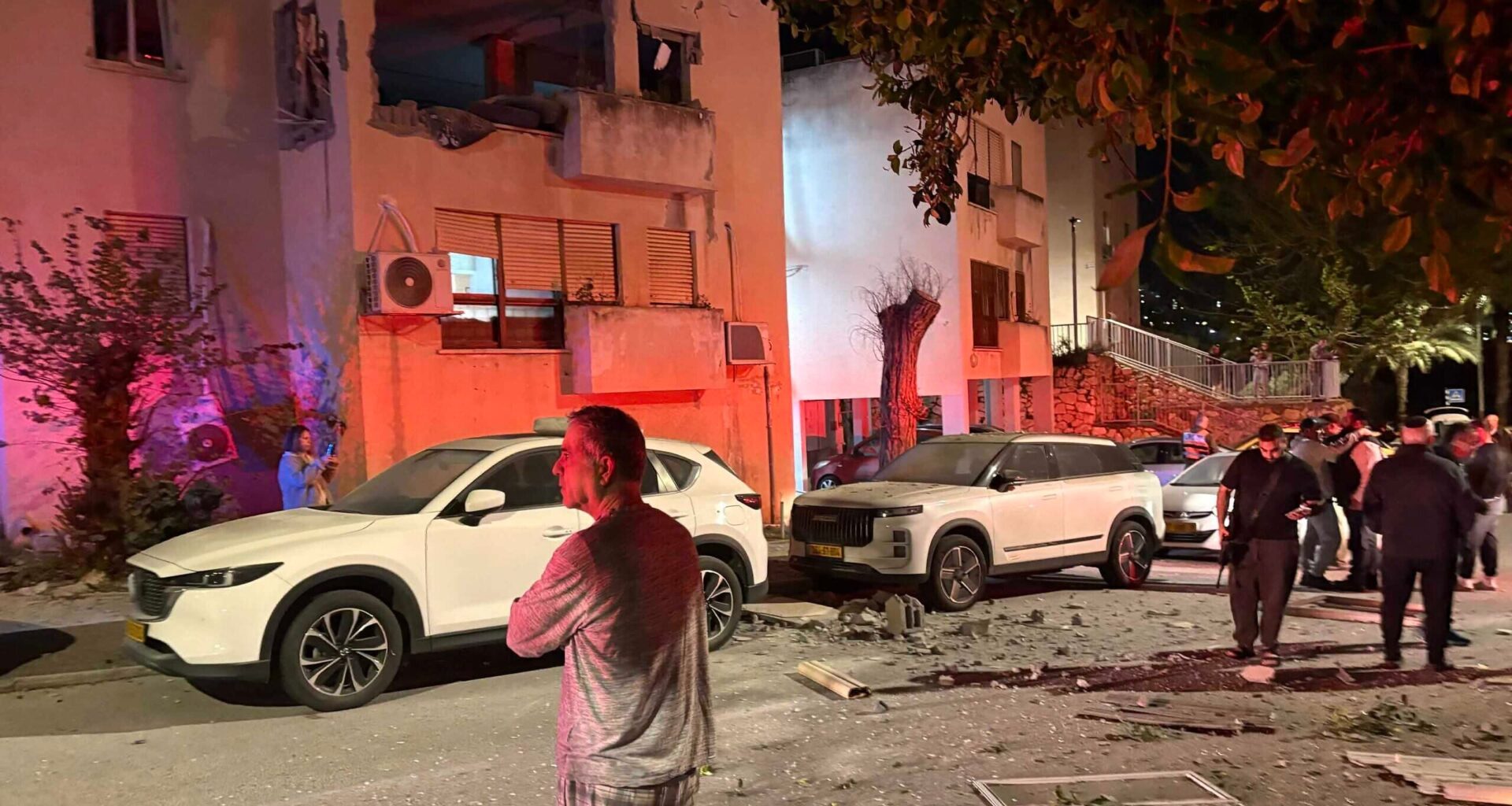 IDF says it struck Islamic Guards HQ in Tehran; man lightly wounded as Iran keeps up strikes