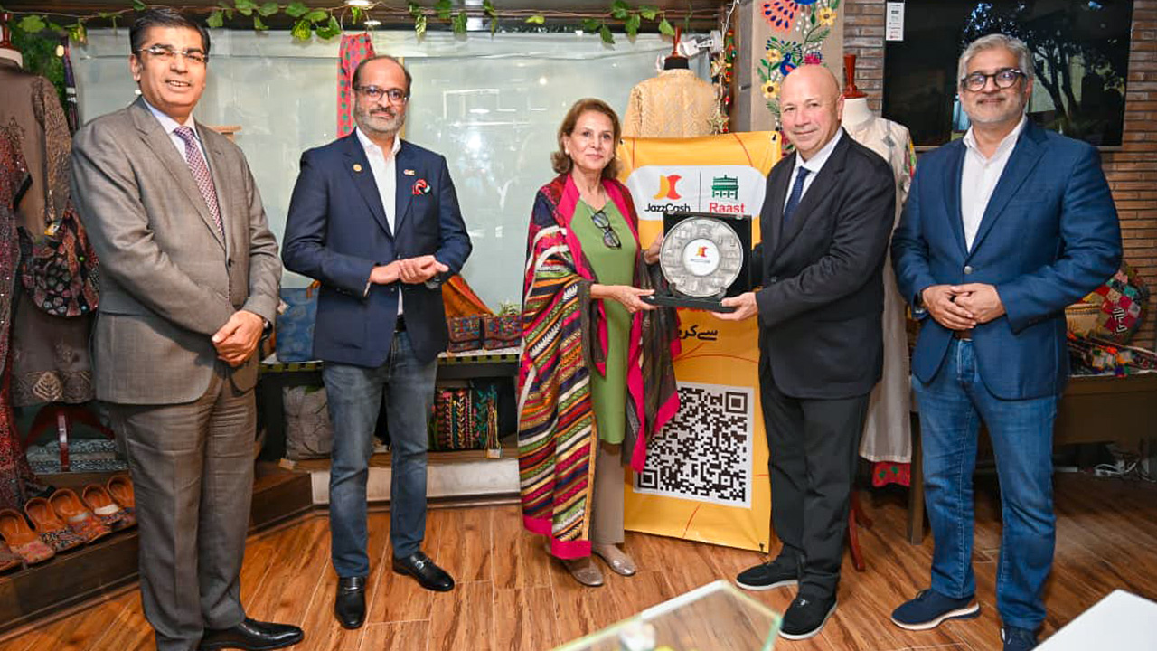 JazzCash Hits 1 Million RAAST QR Merchants, Advancing PM Shahbaz Sharif’s Cashless Economy Initiative