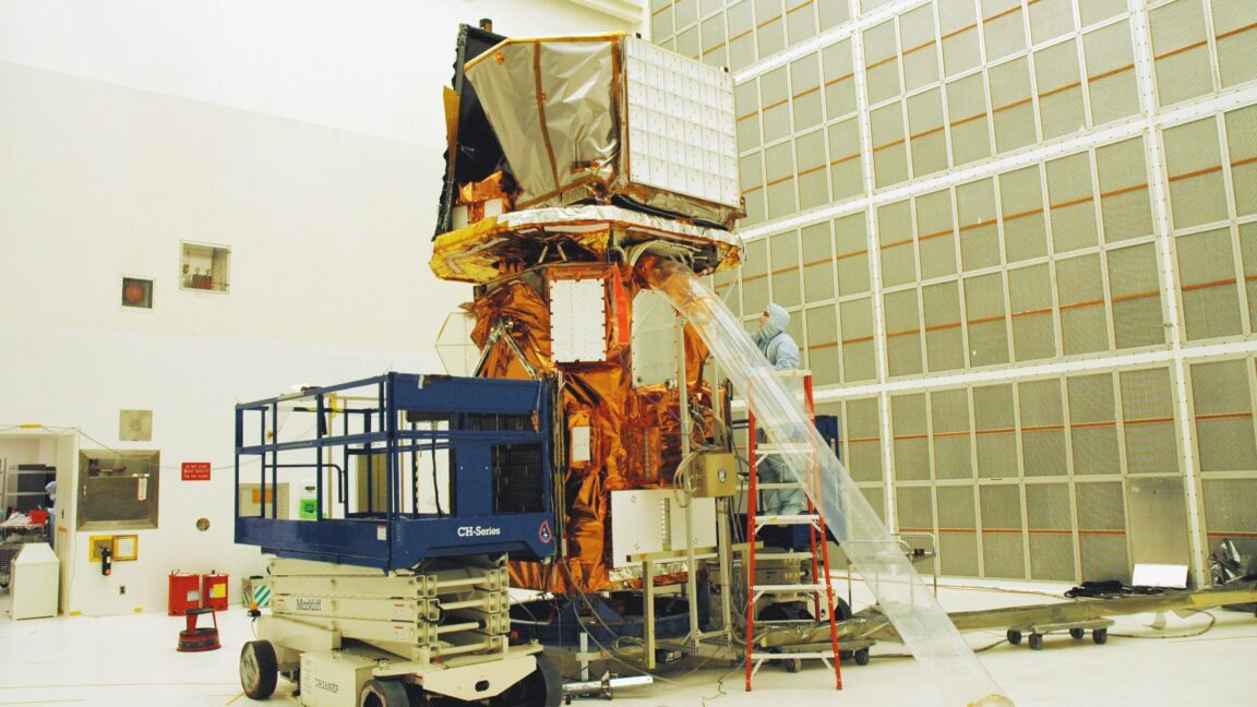 A unique NASA satellite is falling out of orbit—this team is trying to rescue it