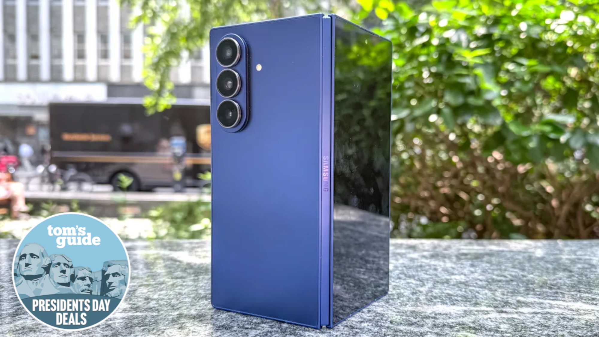 z Fold 7 president day deal