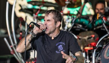 Randy Blythe Urges Musicians Staying Silent in Current Political Landscape to "Grow a Spine"