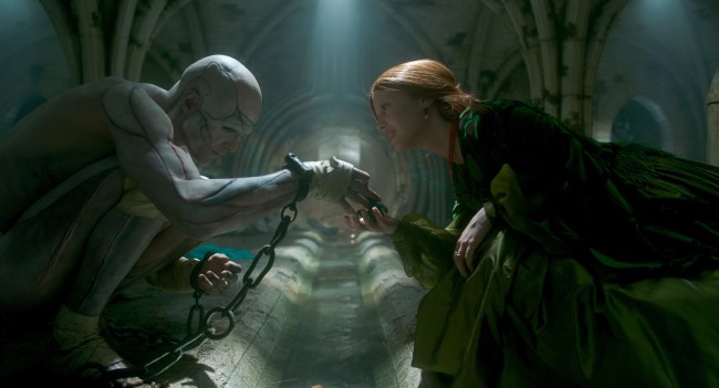 FRANKENSTEIN, from left: Jacob Elordi as The Creature, Mia Goth, 2025.  © Netflix / courtesy Everett Collection