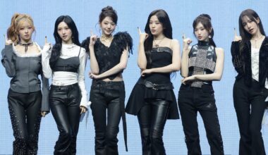 IVE Secures First Music Show Win with 'BLACKHOLE' - 조선일보