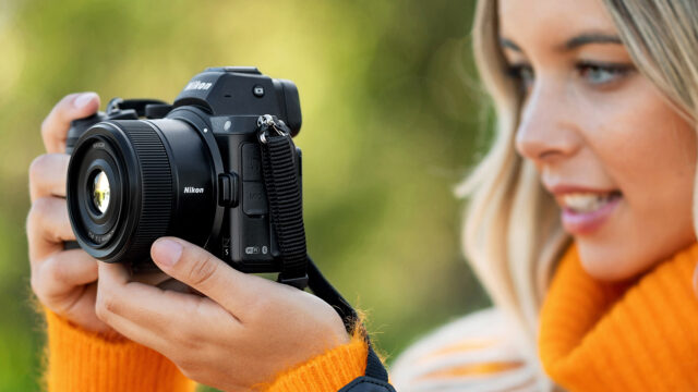 Be it a pro or a kit lens - a 5-year warranty applies