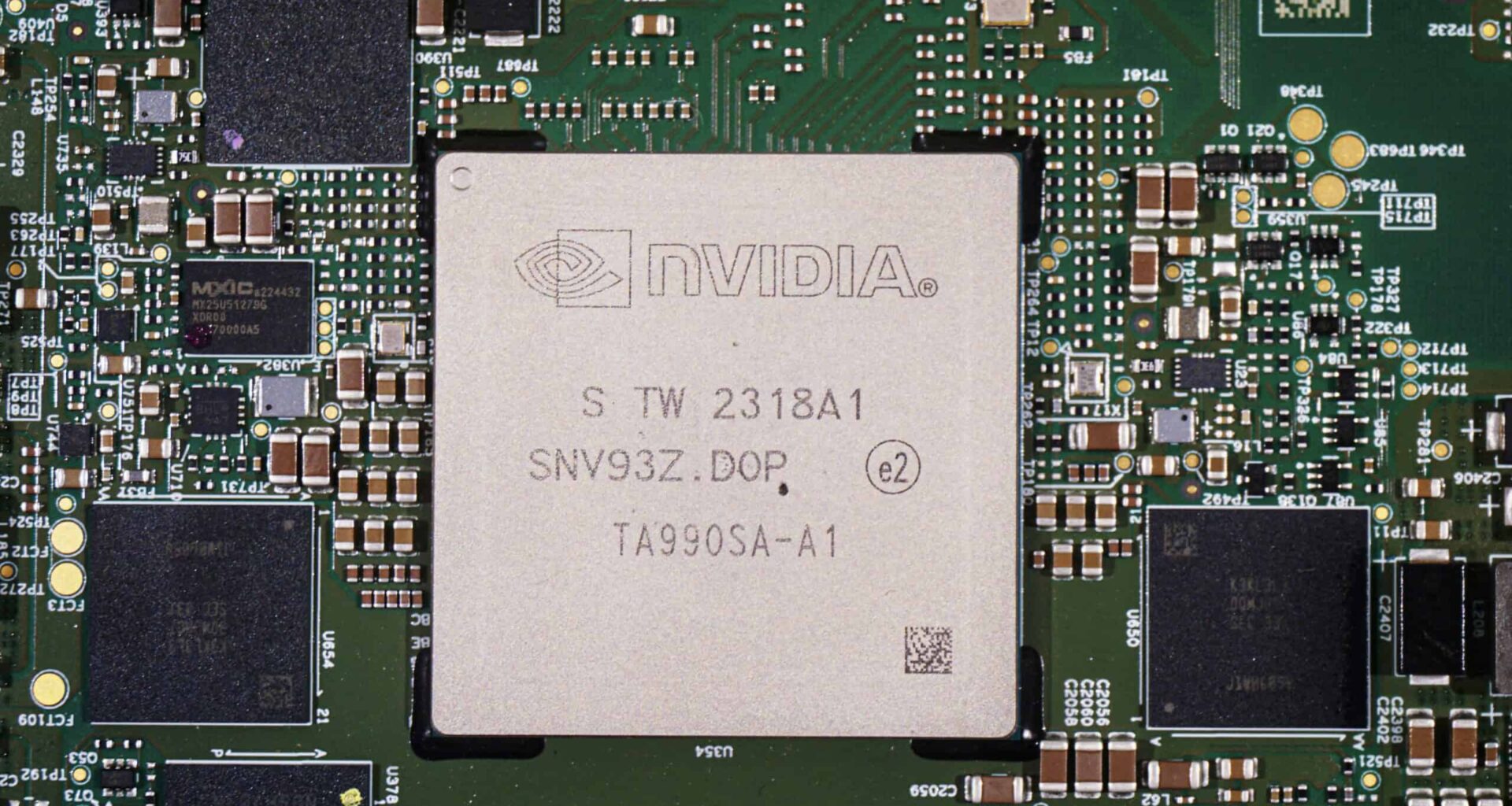 Chasing the Chip Smugglers - The Wire China