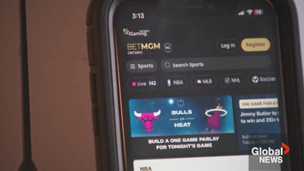 Click to play video: 'Sports betting ads need to be scrapped, senators urge in letter to Carney'