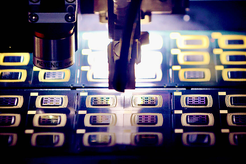 Taiwan defines key industries: sources