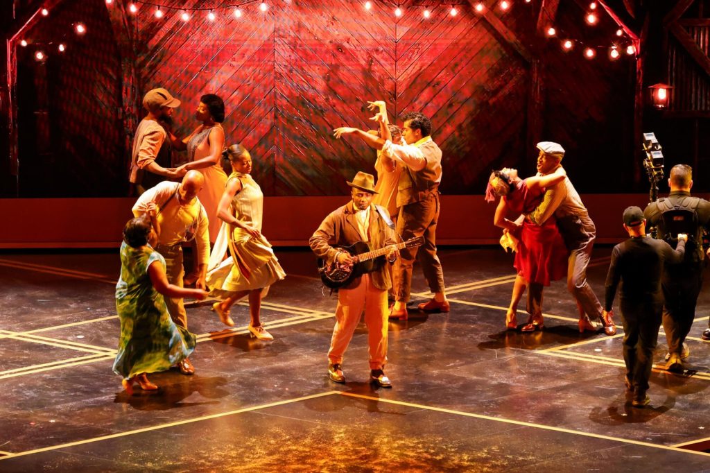 'Sinners' & 'KPop Demon Hunters' Soundtracks Up After Oscars