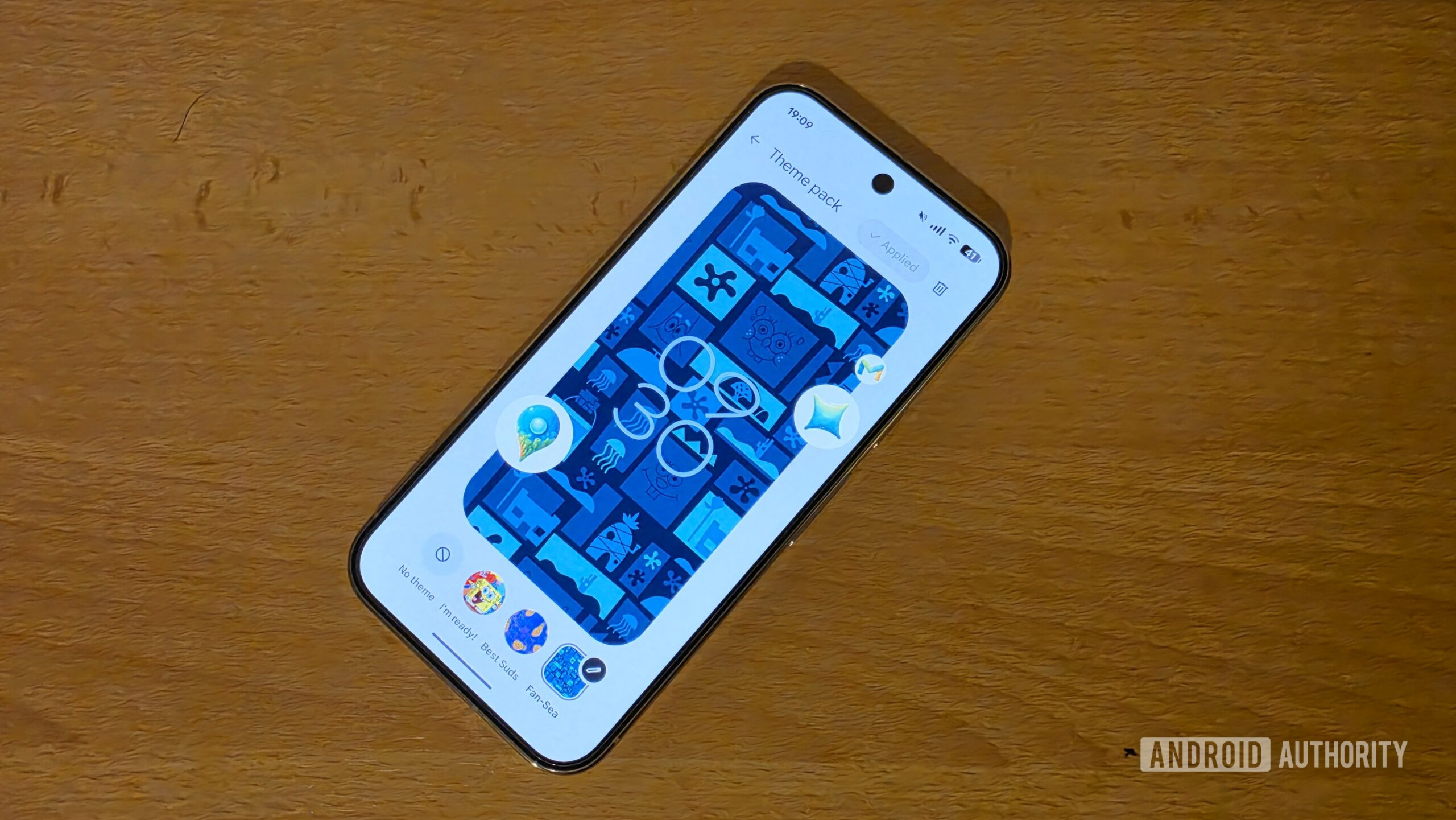 Pixel 10 pro spongebob themes