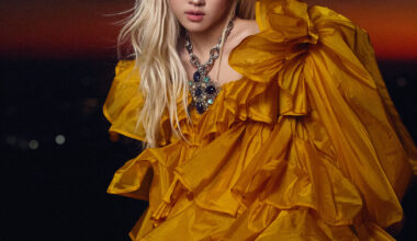 Rosé: In Full Bloom - CR Fashion Book