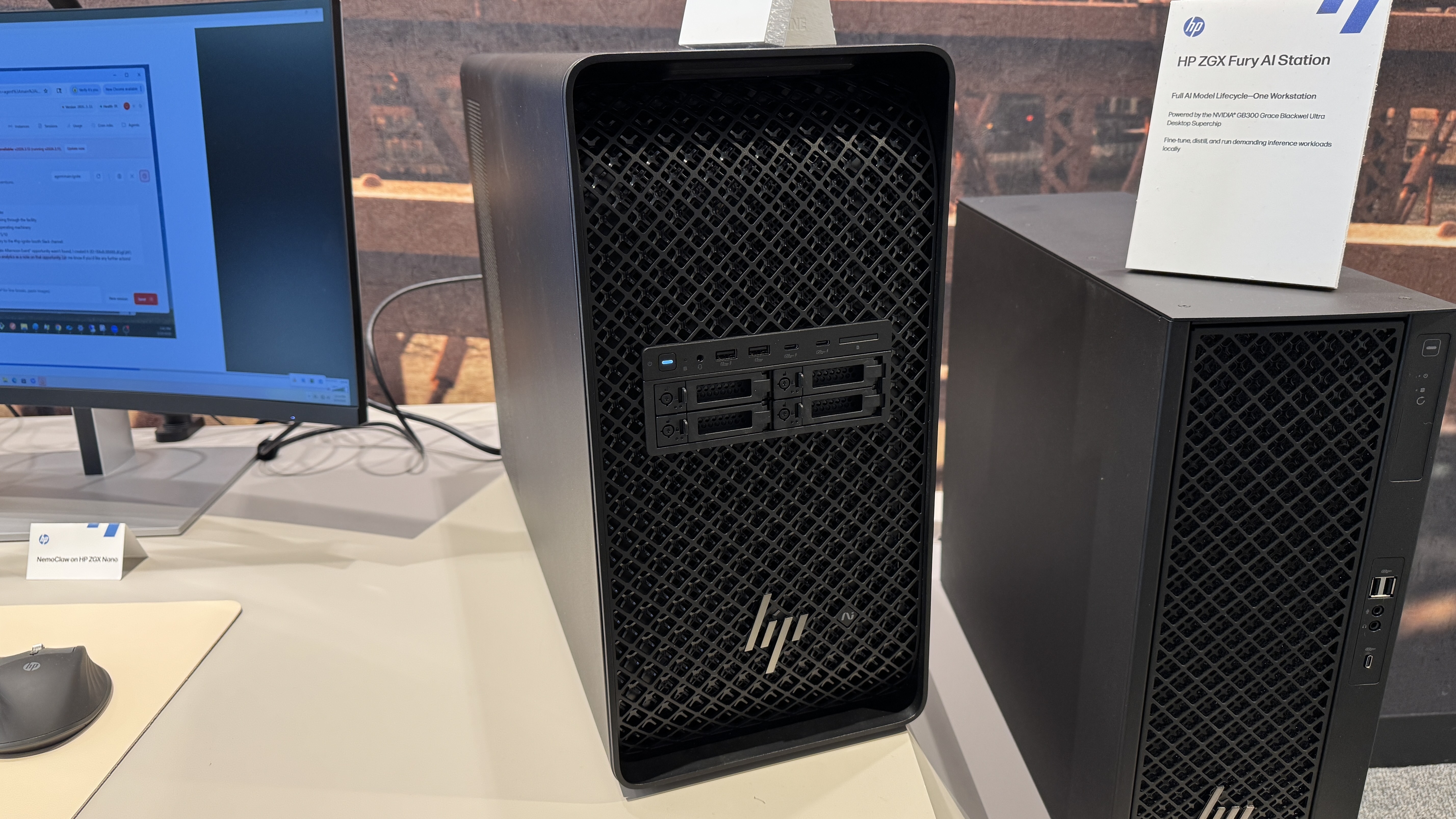 HP Z8 Fury G6i workstation