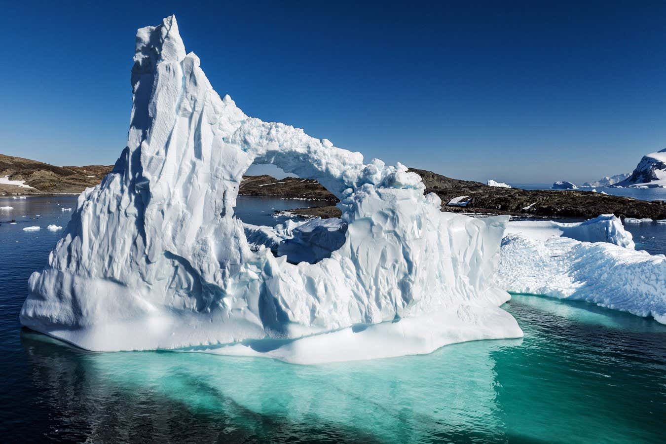 Warmer ocean is driving the Antarctic sea ice 'regime shift'