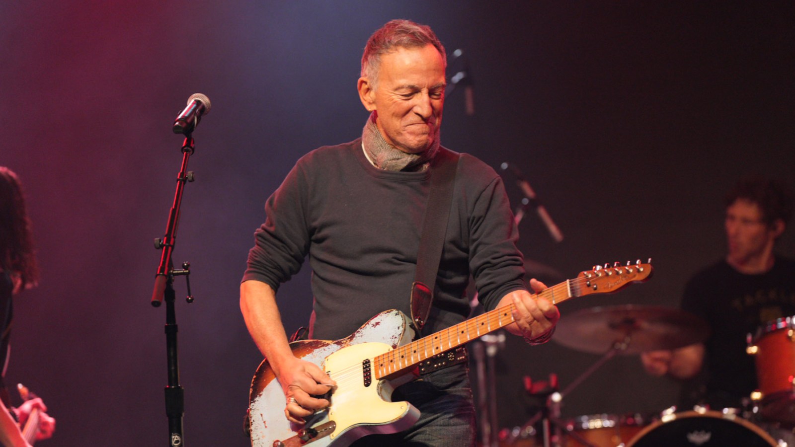 Bruce Springsteen Shares ‘A Rainy Night in Soho’ From Tribute LP