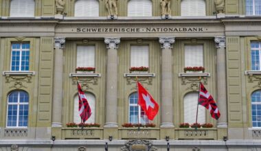 Pulled in opposite directions, the Swiss National Bank is likely to keep rates steady | articles