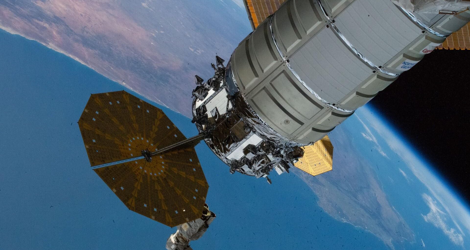 Watch Northrop Grumman's 1st 'Cygnus XL' cargo spacecraft leave the space station on March 12