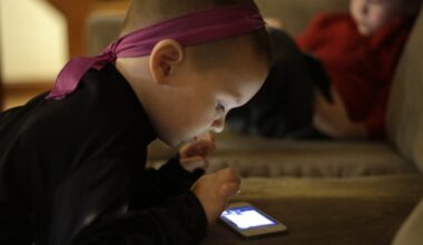 Following screen time guidelines connected to better well-being in youth: StatCan - CTV News