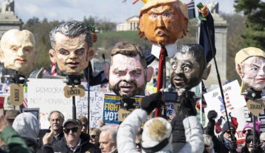 Rallies begin in thousands of US cities for ‘No Kings’ protest against Donald Trump – The Irish Times