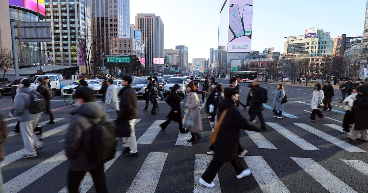 Walkable Cities Lower Dementia Risk, Study Finds - 조선일보