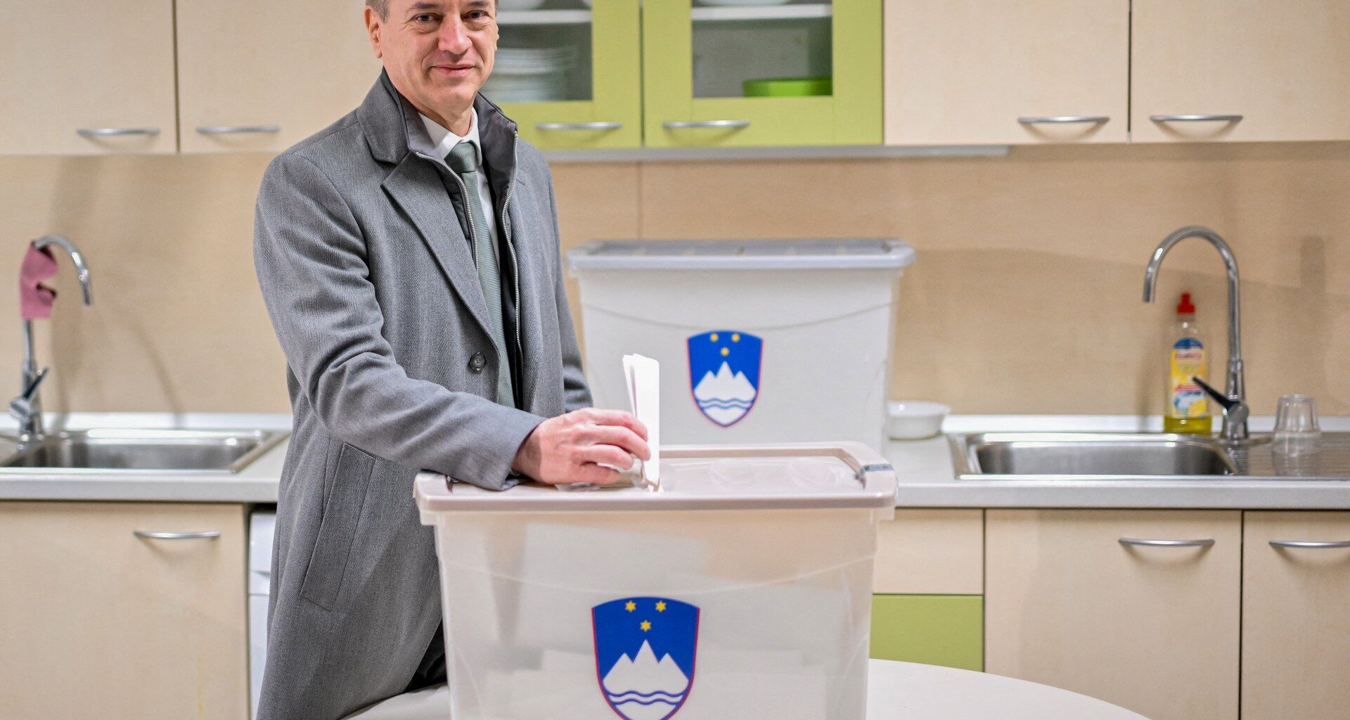 Slovenia’s liberals and conservatives neck and neck in parliamentary vote | Elections News